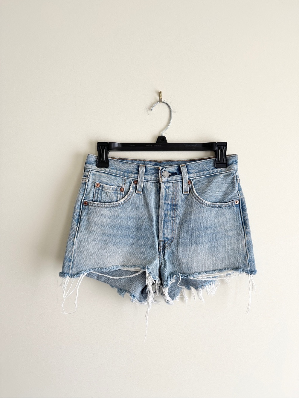 Levi’s Premium 501 High Waisted Denim Shorts – Light Wash Size 24 festival